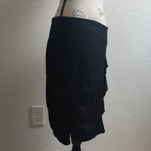 Eva Franco by Anthro Ruffle peasant Renaissance button detail black midi skirt_4 - Picture 4 of 8